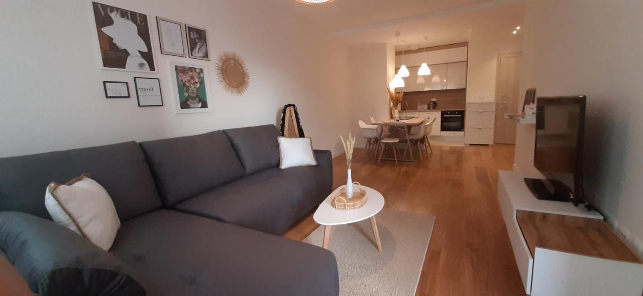 Lux Apartment Portovista Bar Exteriör bild