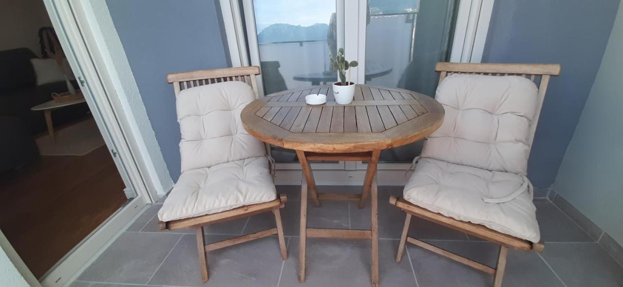 Lux Apartment Portovista Bar Exteriör bild