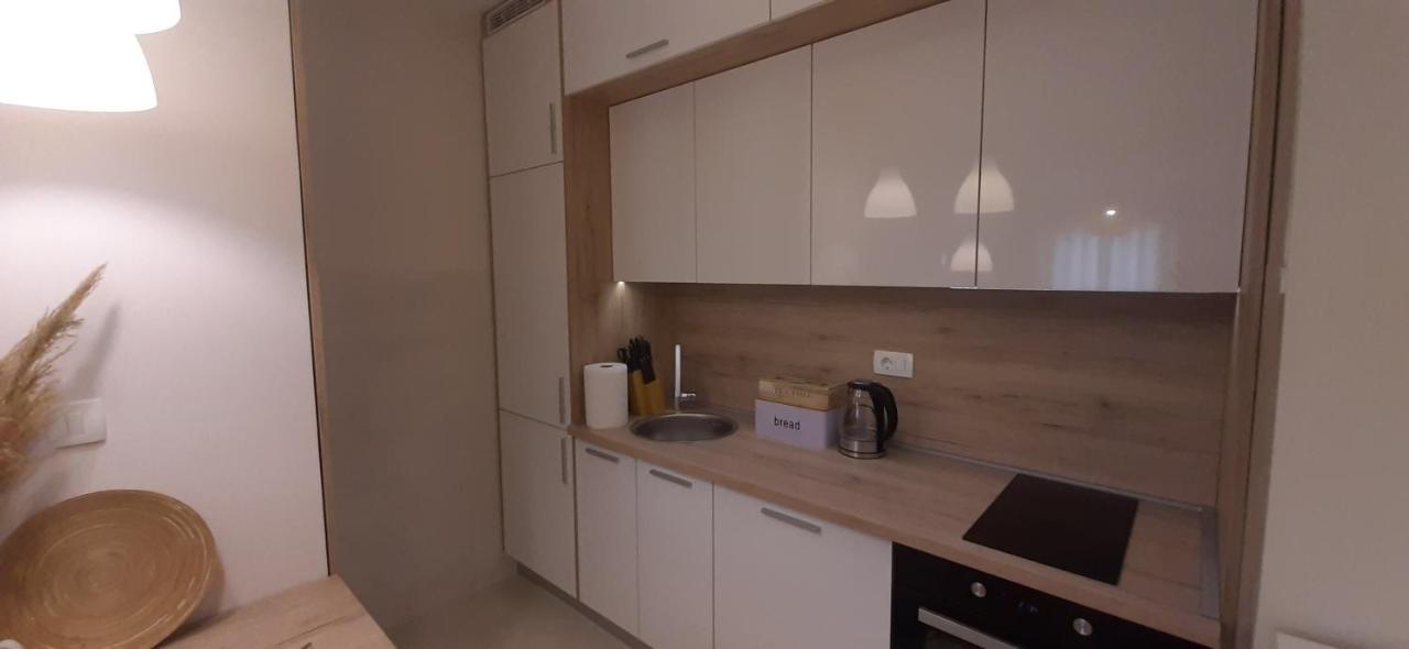 Lux Apartment Portovista Bar Exteriör bild